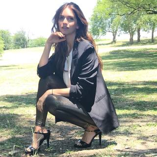 Zaira Nara feet photo thumbnail