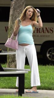 Denise Richards feet photo thumbnail