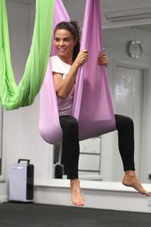 Katie Price feet photo thumbnail