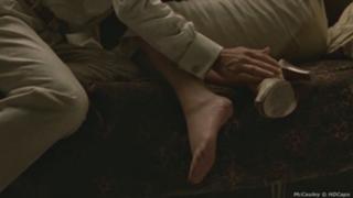 Kate Winslet feet photo thumbnail