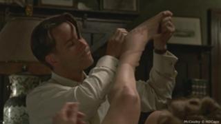 Kate Winslet feet photo thumbnail