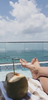 Lívia Andrade feet photo thumbnail