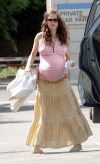 Anna Friel feet photo thumbnail