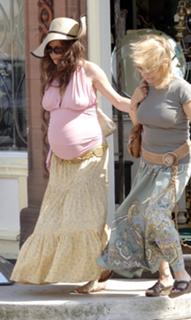 Anna Friel feet photo thumbnail