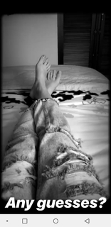 Kriti Sanon feet photo thumbnail