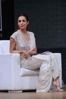 Malaika Arora feet photo thumbnail