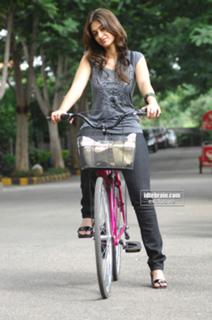 Ileana D'Cruz feet photo thumbnail