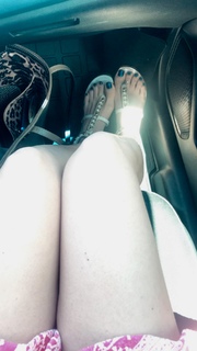 Alaine Crissiê feet photo thumbnail