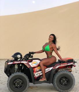 Gracyanne Barbosa feet photo thumbnail