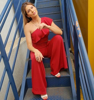 Lívia Andrade feet photo thumbnail