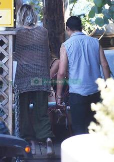 Paris Jackson feet photo thumbnail