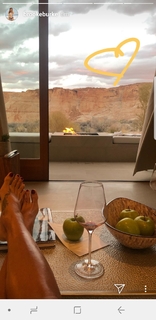 Brooke Burke feet photo thumbnail