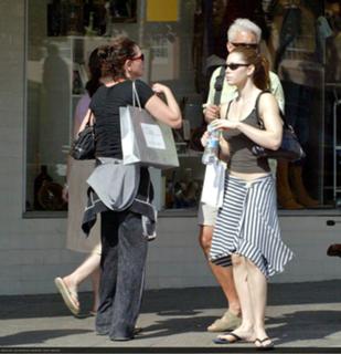 Jessica Biel feet photo thumbnail