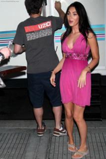 Megan Fox feet photo thumbnail