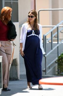 Jessica Alba feet photo thumbnail
