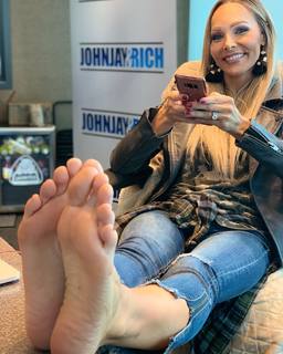 Kyle Unfug feet photo thumbnail