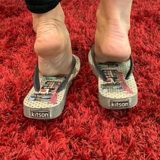 Kyle Unfug feet photo thumbnail