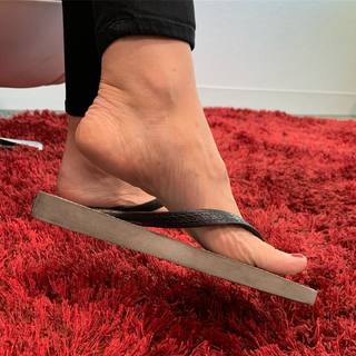 Kyle Unfug feet photo thumbnail