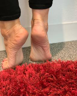 Kyle Unfug feet photo thumbnail