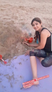 Shilpa Shetty Kundra feet photo thumbnail