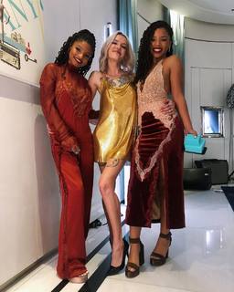 Halle Bailey feet photo thumbnail