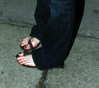 Brittany Snow feet photo thumbnail