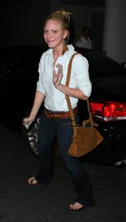 Brittany Snow feet photo thumbnail