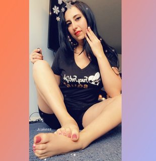 Jenelle Jcakess feet photo thumbnail