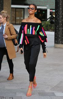 Alesha Dixon feet photo thumbnail