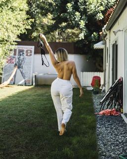 Gabbie Hanna feet photo thumbnail