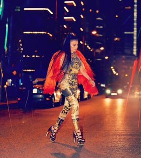 Haifa Wehbe feet photo thumbnail