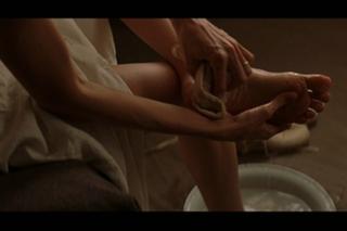 Angelina Jolie feet photo thumbnail