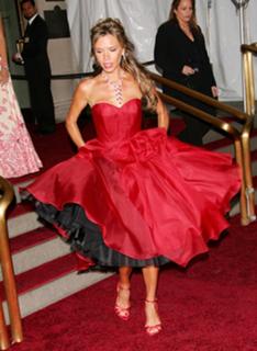Victoria Beckham feet photo thumbnail