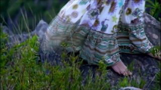 Paula Fernandes feet photo thumbnail