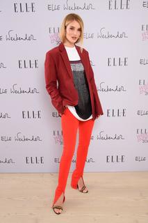 Rosie Huntington-Whiteley feet photo thumbnail