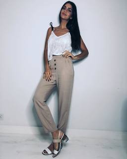 Zaira Nara feet photo thumbnail
