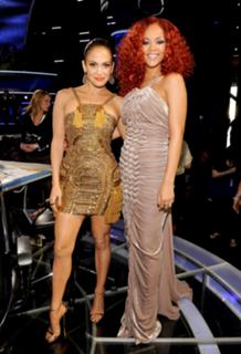 Jennifer Lopez feet photo thumbnail