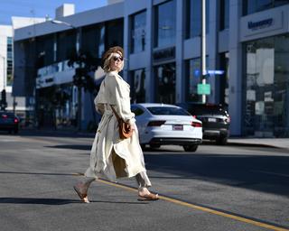 Julianne Hough feet photo thumbnail