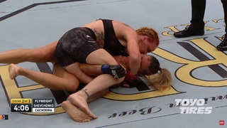 Valentina Shevchenko feet photo thumbnail