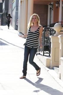 Kristin Cavallari feet photo thumbnail