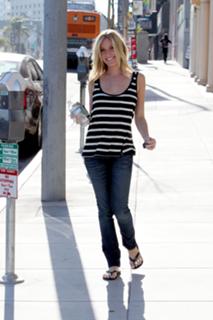 Kristin Cavallari feet photo thumbnail