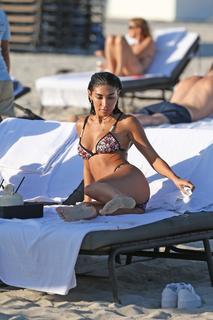 Chantel Jeffries feet photo thumbnail