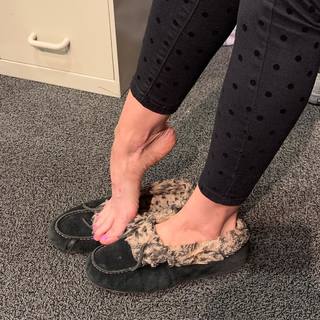 Kyle Unfug feet photo thumbnail