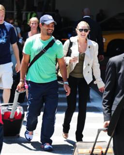 Jennifer Morrison feet photo thumbnail