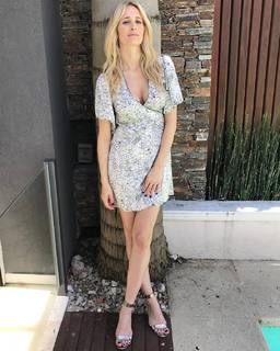 Julieta Prandi feet photo thumbnail