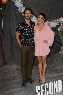 Vanessa Hudgens feet photo thumbnail