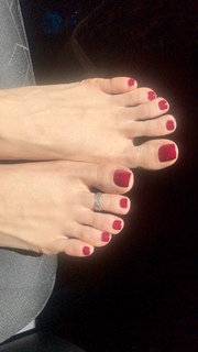Alaine Crissiê feet photo thumbnail