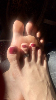 Alaine Crissiê feet photo thumbnail