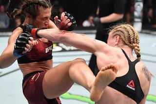 Joanna Jedrzejczyk feet photo thumbnail
