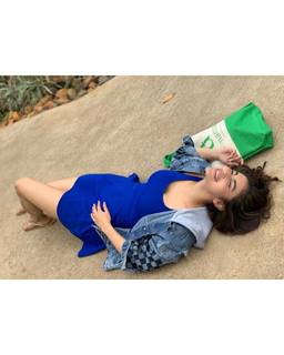 Mouni Roy feet photo thumbnail